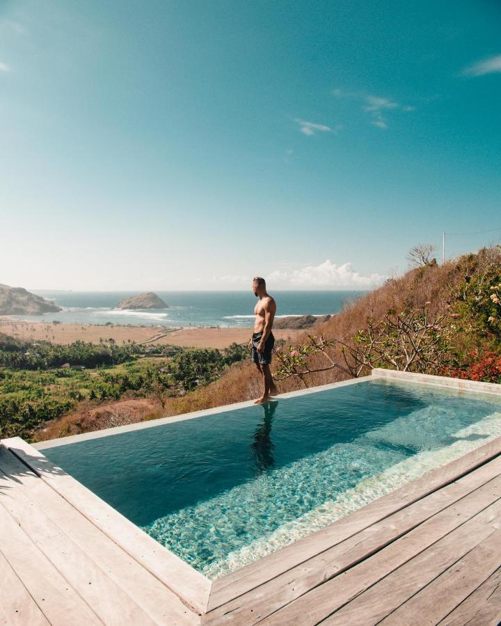 Villa Atas Pelangi Kuta  Buitenkant foto