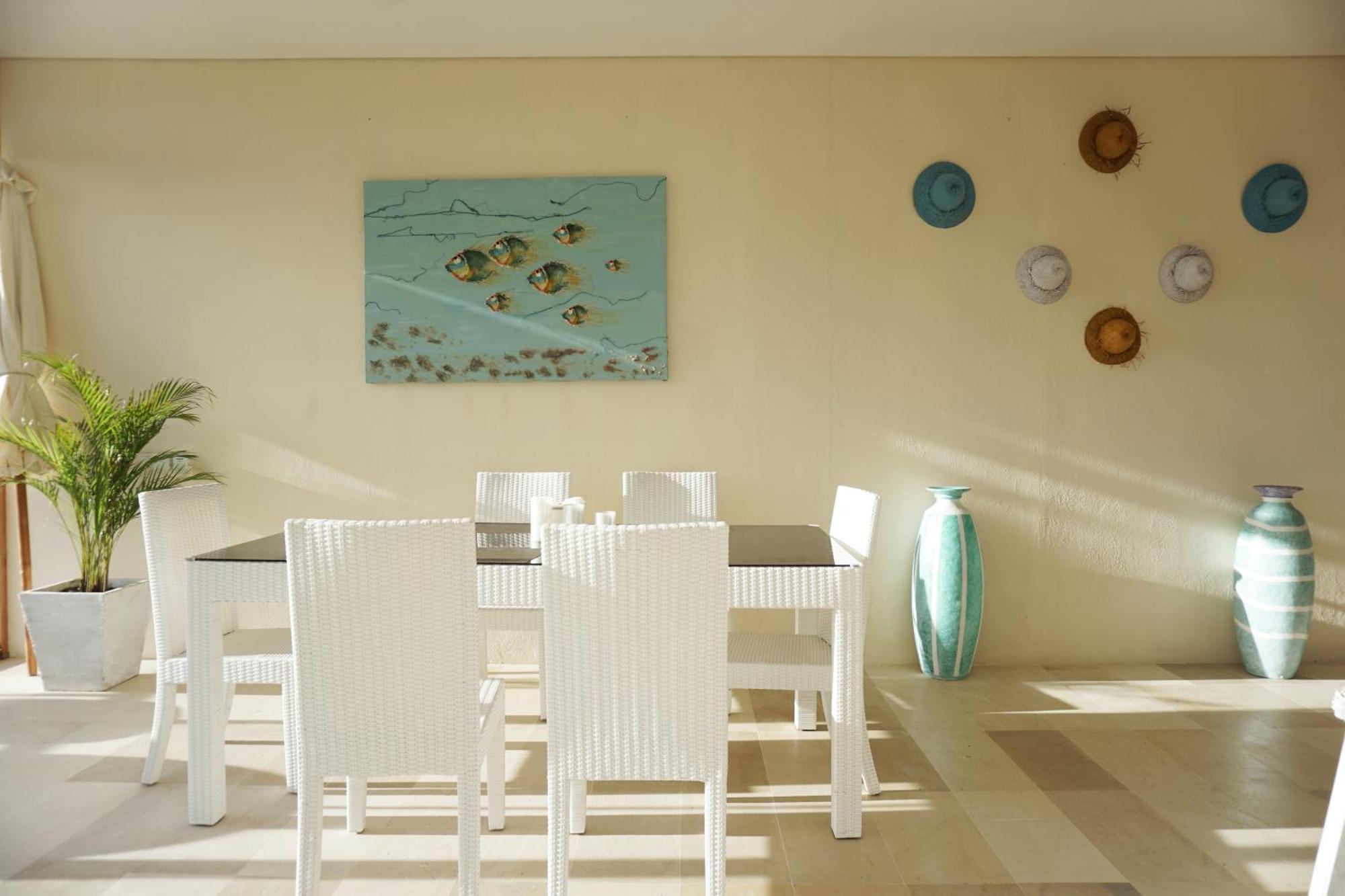 Villa Atas Pelangi Kuta  Buitenkant foto